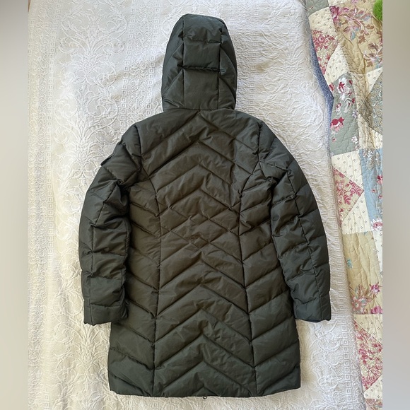 Eddie Bauer winter knee length down jacket, size small, green - Picture 3 of 7
